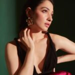 Tamannaah Instagram - Rose rose ka photoshoot... woh hai Plan A... alag alag poses... woh hai Plan B 😜😜😜 #PlanAPlanB Wearing: @gauriandnainika Jewellery: @valliyan @shopanatina @e3kjewelry Heels: @louboutinworld Styled by: @shaleenanathani assisted by @vasudhaguptaa Hair and Makeup: @florianhurel assisted by @bhaktilakhani Photographer: @kadamajay