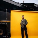 Tamannaah Instagram - Being expressive... being chic... being #BabliBouncer... isn't this androgynous look a vibe, guys? 💛 P. S. Whoever said boys shouldn't wear pink haven't seen @kapilsharma in a hot pink pullover. He was a whole mood on the sets of #TheKapilSharmaShow 💯 Keep defying the usual, Kapil 🙌🏼 Stylist: @stylebyami assisted by @anoooooshka Outfit: @dhruvkapoor Jewellery: @inezeofficial Hair: @hairbyseema Makeup: @meghnabutanihairandmakeup Shot by: @bharat_rawail