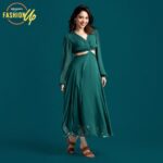 Tamannaah Instagram – That’s how I am stepping into the festive season – all vibrant and shimmery!

@ankushbahuguna picked a gorgeous Diwali look for me on #AmazonFashionUpS2 and I can’t wait for the festivities to begin. It’s your turn now – begin your festive shopping on Amazon and fill your carts with such beautiful outfits. Stay #HarPalFashionable

#AmazonFashionUp #AmazonFashionUpS2 #AmazonIndia #StyleGame #DressUp #AmazonFashion #AmazonBeauty #Fashion #Styling #GlamUp #FashionUpgrade #EthnicWear