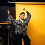 Tamannaah Instagram - Being expressive... being chic... being #BabliBouncer... isn't this androgynous look a vibe, guys? 💛 P. S. Whoever said boys shouldn't wear pink haven't seen @kapilsharma in a hot pink pullover. He was a whole mood on the sets of #TheKapilSharmaShow 💯 Keep defying the usual, Kapil 🙌🏼 Stylist: @stylebyami assisted by @anoooooshka Outfit: @dhruvkapoor Jewellery: @inezeofficial Hair: @hairbyseema Makeup: @meghnabutanihairandmakeup Shot by: @bharat_rawail