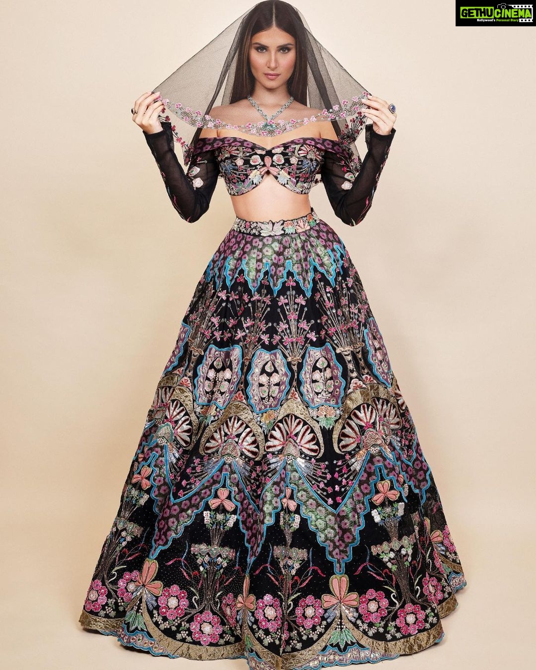 Tara Sutaria Instagram - So happy to be a part of @aisharaoofficial 'TRENCADÍS' at @lakmefashionwk in association with @fdciofficial! This gorgeous ensemble is inspired by the literature, art and architecture of the Catalan culture in Barcelona, Spain💕