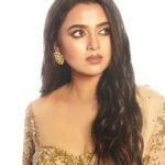 Tejasswi Prakash Instagram – Life is not perfect but my pleats can be😎
.
.
.

Outfit by @labelpritikavora
Jewellery by @anayah_jewellery
Styled by @shrushti_216
Makeup by @sachinmakeupartist1
Hair by @hairbysharda
📸 @visualaffairs_va