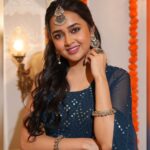 Tejasswi Prakash Instagram – The festive vibes have captivated me and I am ready to twirl in my beautiful lehenga – all set for the celebrations! Now, it’s your turn to indulge in these festivities by shopping from #AmazonGreatIndianFestival and slaying the special looks by making your #HarPalFashionable

Product Codes:

Lehenga Choli With Dupatta: B0B9K5TS79

Earrings: B07KNBGYJ2

Maang Tikka:  B07QTBWVP

#HappyFestivities