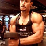 Tiger Shroff Instagram – My first crush 🏋️‍♀️🏋️‍♂️❤️