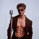 Tiger Shroff Instagram - 🎤🎵🕺🪩