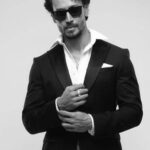 Tiger Shroff Instagram - 🖤