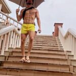 Tiger Shroff Instagram - ☂️⛱
