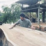 Tovino Thomas Instagram - മൂത്താശാരി ⚡️💪🏽 #മാളം സ്റ്റോറിസ് 🌚