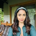 Tridha Choudhury Instagram – Eat your greens 🥗 #justtridding #travelwithtridha #traveltheworldwithme #traveltherapy #traveldeeper #monsoondiaries #monsoonmagic #skincareluxury #skincarecommunity #skincareroutines