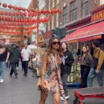 Tridha Choudhury Instagram - Gyoza anyone ??? ♥️ What an experience walking through the bustling China town in London ♥️ #chinatown #chinatownlondon #london #londonfashion #londoncity #londonfood #londonfoodguide #londonfoodie #foodguide Chinatown London