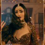 Tridha Choudhury Instagram - So thankful for the appreciation ♥️ 25Million and more ♥️ #dhokebaaz #jaani #musicvideos #newmusicalert