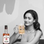 Tridha Choudhury Instagram - Loving this #collaboration with the World's No. 1 Bourbon!!! ⭐️ @jimbeamindia ⭐️ #WorldsNo1Bourbon #JimBeamBourbon #JimBeamHighball #JimBeamBackyardJams #AlwaysWelcome #saturdaynights #eastersunday #easterweekend - Drink Responsibly The content is for people above 25 years of age only ⭐️