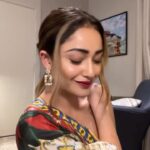 Tridha Choudhury Instagram - #Collab With Durga Pujo and the Festivities around the corner I wanted my skin to look bright and radiant like never before. The Vitamin C range from @garnierindia helps you to achieve bright, supple & glowing skin in no time ♥️ Backed with serious science 🧪 & the goodness of nature🍃, this range has become my go to for instant glow. ⭐ The Serum fades dark spot in just 3 days of using it, I have experienced it myself! ⭐ Their newest launch , the Serum Gel Moisturizer and I am so impressed with it’s texture, it is light weight, non-sticky and gives your skin 12 hour oil control ⭐ The BB Cream not only gives your skin 8 hour moisturization but also has SPF 24 , it brightens skin & gives it an even tone #Garnier #BrightComplete #Serum #Gel #Moisturizer #BBCream #VitaminC #Dullness #DarkSpots
