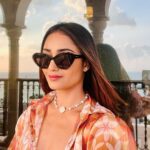 Tridha Choudhury Instagram - Pearlescent 🧡 Chanel necklace by @kamadreworked 🧡 #chanellove #chaneljewellery #jewellerydesigner #stylewithtridha #luxurylifestyleinfluencer #luxuryfashion #luxurypret #alexandermcqueen