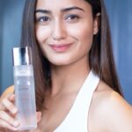 Tridha Choudhury Instagram - I have incorporated the newest launch to the L'Oreal Paris Crystal Range, the Crystal Gel Cream. ♥️ I have been using it rigorously for a while now and its powered by Salicylic acid that mildly exfoliates and leaves behind Crystal Clear Skin. It goes 10 layers deep and refines pores. The texture is extremely lightweight and absorbs quickly leaving behind no sticky residue. Highly recommend adding this to your AM & PM routine now! ♥️ @lorealparis ♥️ #ad #crystalrevolution #skincareroutine #skincarecommunity #skincarelover