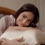 Tridha Choudhury Instagram - Beauty needs a pillow … @beautypillowcom 🥂 & a Great night’s sleep … Captured by @dieppj 🥂 #beautyproducts #beautyobsessed #sleepwear #sleephappy