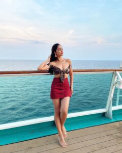 Tridha Choudhury Instagram - The impulse to travel is one of the Hopeful symptoms of Life ♥️- #travelwithtridha ♥️ #justtridding #travelmore #travelandleisure #travelandexplore #travelandbeyond