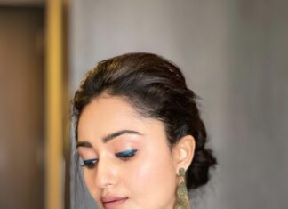Tridha Choudhury Instagram - ⭐️Shubho Doshomi ⭐️- Day 10th of Durga Puja ⭐️- #durgapujo #durgapuja #festivewear #festivecollection #festivelook #festivemakeup #indianfestival