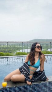 Tridha Choudhury Instagram - You can call me Jasmine 🍊Stay Hydrated 🍊 #stayhydrated #poolday #poolvilla #bythepool #hotelsandresorts #beautifulhotels #beautifulresort #travelwithtridha #travelindia #sunglassesoftheday #princessjasmine