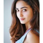 Tridha Choudhury Instagram - Worlds change when Eyes meet 💙 #eyesonyou #hazeleyes #sundaymornings