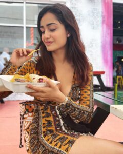 Tridha Choudhury Instagram - What ‘Minding my own Business’ looks like 🤩 Adopt & Adapt ... Key to a Happier life 🤩- #misstriouslyyours #onedayatatime #growthmindset #havefaithinyourself #lockdown2021 #lockdownindia #miamilife #miamiheat #miamiflorida Miami Design District