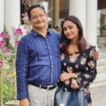 Tridha Choudhury Instagram - No man shall ever replace your Love & affection papa 💙 #fatherdaughter #fathersday #familyfirst #kolkatadiaries #kolkatagram #kolkatalove Tollygunge Club