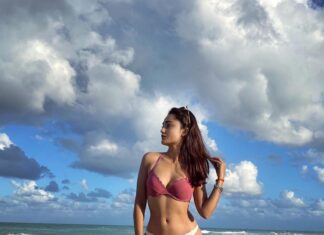 Tridha Choudhury Instagram - What else would you wear on a Beach 💙 #miami #miamibeachparties #springbreak #springbreak2021 #miamibeachlife #beachday #beachwear #miamiheat South Beach, Miami, Florida