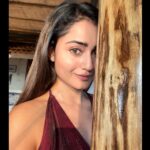 Tridha Choudhury Instagram - Show me How you feel ⭐️ Cheers to the people who are Happy in Love ⭐️ It’s a Rare & Priceless feeling 🤩 Treasure it ⭐️ #loved #love #loveyou #lovelife