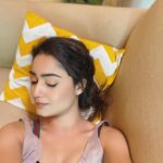 Tridha Choudhury Instagram – Haan ji…main Makeup laga ke soti hoon 💋

#makeuplooks #makeuptutorials #makeuplove #behindthescenes #skincare #skincarecommunity
