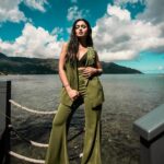 Tridha Choudhury Instagram – Bhabhi kisko bola ??? 🌿

#humour #justforlaughs #travelwithtridha #traveltherapy #coolieno1 #bollywoodmemes #bollywoodmovies