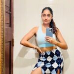 Tridha Choudhury Instagram - Badminton in mini skirts … thoughts ??? 💙 #takearisk #lifeisshort #miniskirts #sportsmode #sportstherapy #badminton #badmintonclub #athleisure #athleisurewear #fitnessphysique #fitnesstransformation #fitnessgoal