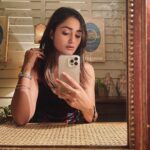 Tridha Choudhury Instagram - ‘If you see me less ,then I am doing more’ ⭐️ #soho #sohohouse #mumbaifoodie #mumbaidiaries #mumbaiscenes