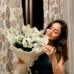 Tridha Choudhury Instagram – ‘Lillies over Letters’🎶

These are my Favourite flowers… Name yours 🎶

#lilies #lily #flowerstagram #flowerpower #floweroftheday #birthdaywishes #birthdaygifts #birthday