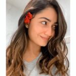 Tridha Choudhury Instagram – My face when I cross a Signboard that reads – ‘ Beware of Emotions ‘ ♥️

Relate much ??? ♥️. Yes, we have all been there haven’t we ? ♥️

#weekendmood #weekendfeels #loved #loveofmylife #hairtransformation #hairtutorial