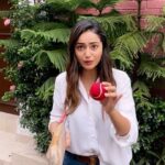 Tridha Choudhury Instagram - Tap to hit at least Half a Century with the #vi20challenge 🏏 Try this challenge and share your best score by uploading the video using the #vi20challenge , Tag @viofficialfanworld 🏏and nominate 3 friends. I challenge @neildas2020 @takenbywhitelilies @ven646 @pablodutta @rishanseal 🏏 #ipl2020 #ipl #cricketlovers #cricketfever #cricketworld