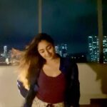 Tridha Choudhury Instagram - TKN 🎧 #tkn #tknchallenge #dance #dancechallenge #dancevideos #dancethenightaway #rosalia #mumbai #mumbaikar #mumbaiskyline #lockdown2020 #lockdownlife #gharbaithoindia.