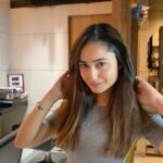 Tridha Choudhury Instagram – Girl Like me 🎧

If I had a First meet for an #arrangedmarriage , This would be me straight up asking the guy 😆😆😆- ‘ So they tell me that you’re looking for a Girl Like me ‘!!! 😆

What are the Attributes that you find Attractive in a Person? Leave your comments 🎧

#misstriouslyyours #hairtransformation #hairtutorial #hairspiration #haircare #hairvideos #lockdowncreativity #justforlaughs #indianmatchmaking #matchmaking