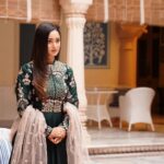 Tridha Choudhury Instagram – ‘That moment of Betrayal when you show up to a party in Desi clothes and everyone else is in jeans’ 🥂
Relate much ? 🥂
#desi #indianclothing #beingindian #gharbaithoindia #indiangirls #indianoutfit #shaadi #shaadiseason #bandishbandits #primevideo #newseries #indianmatchmaking