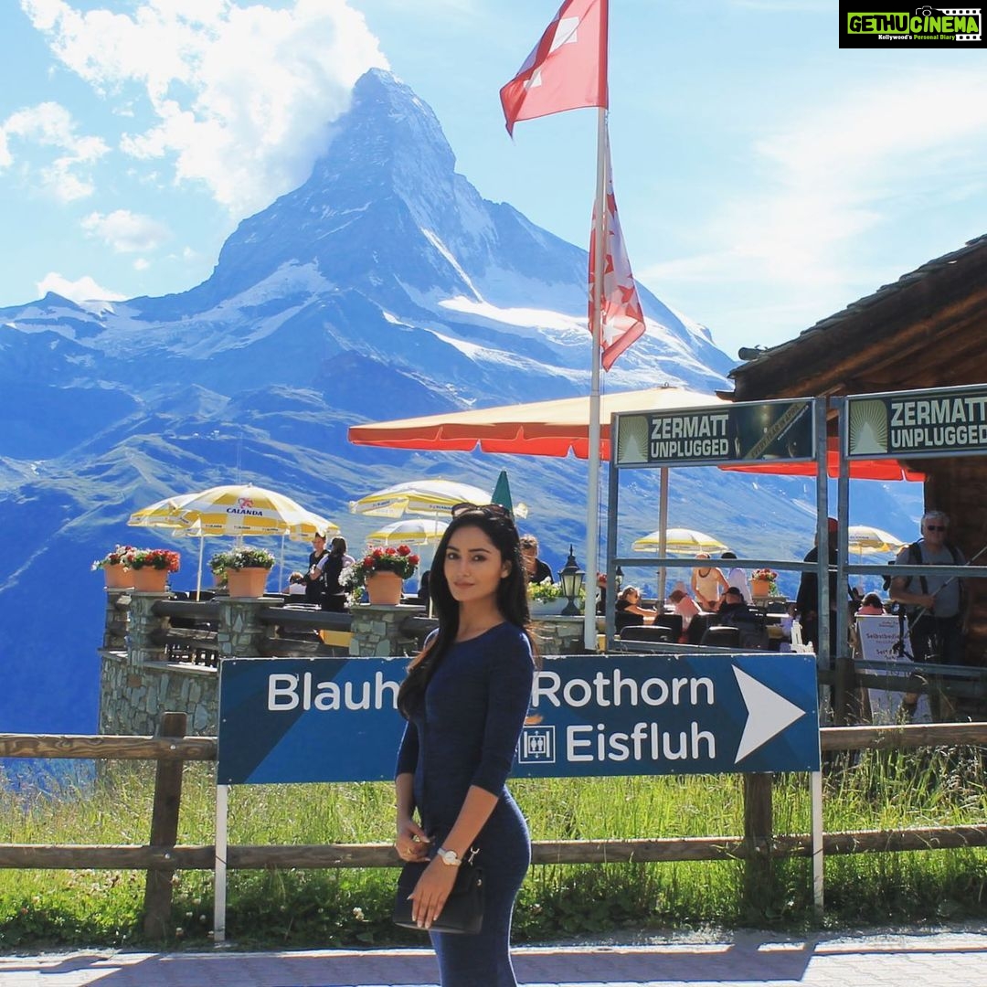 Tridha Choudhury Instagram - Remember that chocolate we used to see on the packaging of Toblerone??? Well... found it !!! π #throwback to One of the Happiest days of my Life π #littlethings #travelgram #traveltheworld #travelwithtridha #europetravel #europe_vacations