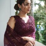 Trisha Instagram - 🍇👑 #PS1 Promotions Outfit: @jade_bymk Jewellery: @kishandasjewellery Styled by @team___e Style team : @ekalakhani @malinikarthikeyan @themisvanessa @nivedidha_koliyot @nupur_p @arzoonagraik Photographed by @md.rafi3 Makeup by @uspawar3 Hair by @rohini_hairstylist #PS1 #PonniyinSelvan #Trisha #TeamE
