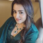 Trisha Instagram - 🦚👑 #PS1 Promotions Outfit: @soul__spectrum Jewellery: @kishandasjewellery Styled by @team___e Style team : @ekalakhani @malinikarthikeyan @themisvanessa @nivedidha_koliyot @nupur_p @arzoonagraik Photographed by @arunprasath_photography Makeup by @uspawar3 Hair by @rohini_hairstylist #PS1 #PonniyinSelvan #Trisha #TeamE
