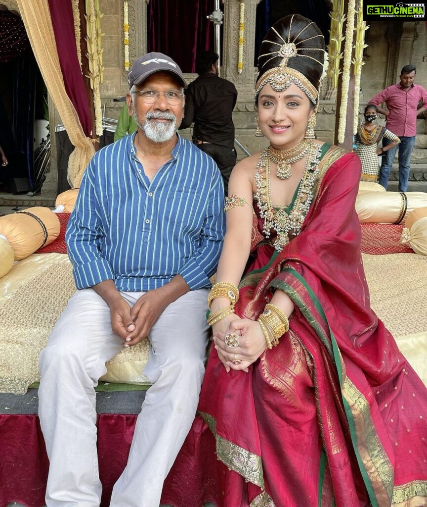 Trisha Instagram - Kundavai and her maker👑 Thank you Mani sir for it all🙏🏻 See you in the theatres. 30.9.2022❤️