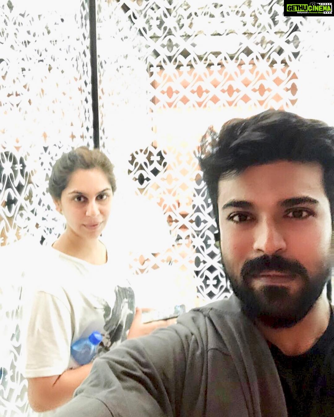 Upasana Kamineni Instagram - He feeds u dessert 😘 - then kills u in the gym 😭. Amazing #Sunday circuit with Mr C #ramcharan @ramcharanfit #upasana