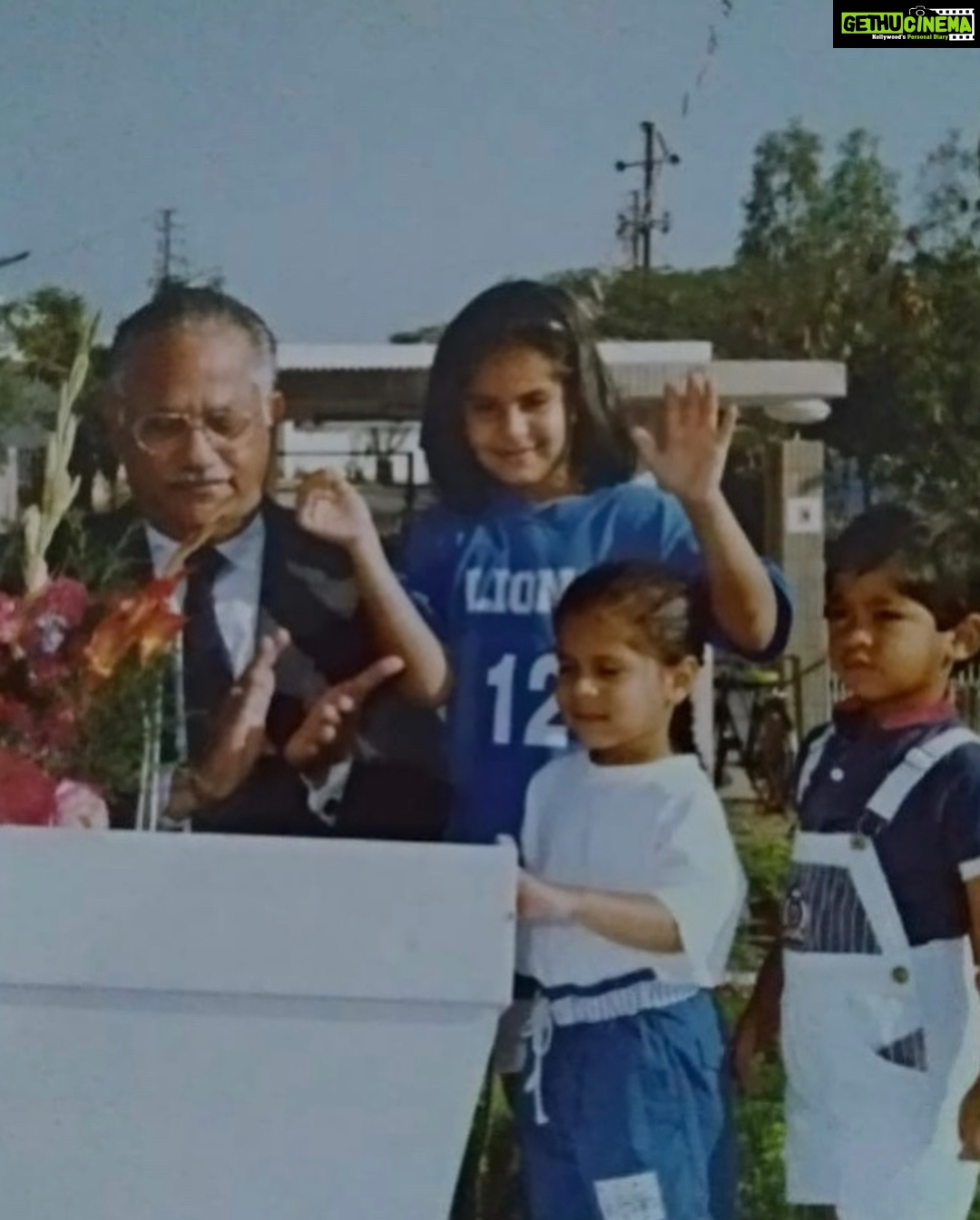 Upasana Kamineni Instagram - #throwbackthursday always special being around thatha 😘❤️. Everyday ( even now ) we are asked - “what good thing did u do today ? “ - this question has made life so amazing & worthwhile😊. Life lesson : Have gratitude, Give back & serve unconditionally 🙏🏼 @anushpala @anindith @theapollohospitals #upasana Apollo Health City