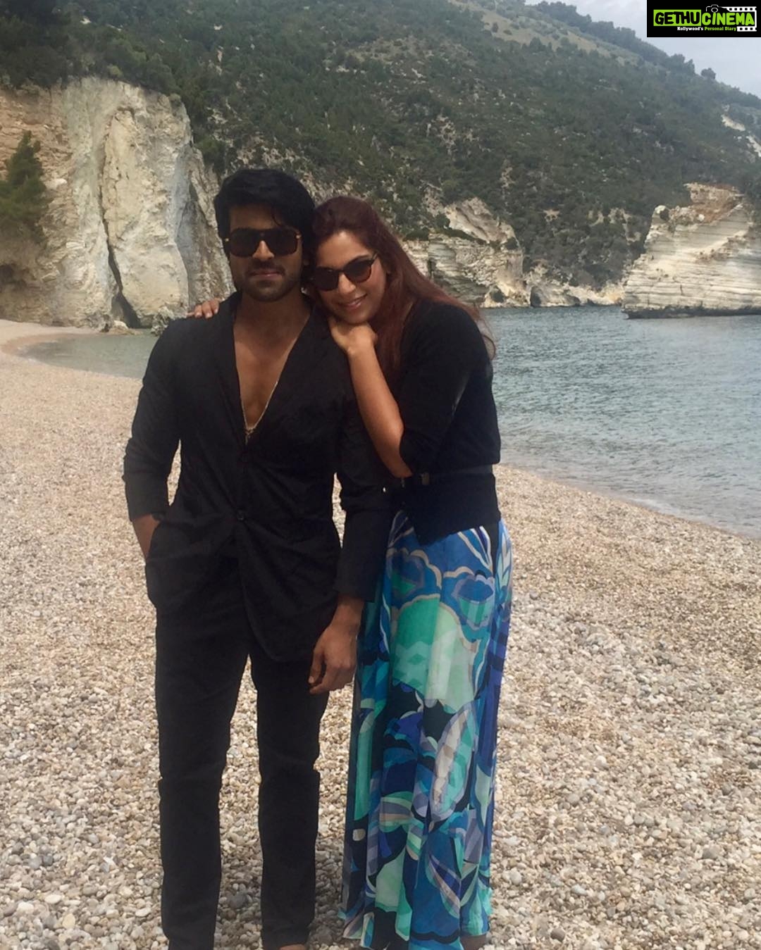 Upasana Kamineni Instagram - Missing Mr C ❤️ - different parts of the world but still attached 😊 #worklifebalance - #throwback #brucelee #ramcharan