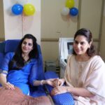 Upasana Kamineni Instagram - Bhramani & I spent a heartwarming afternoon donating blood. Bhramani says If you begin donating blood at age 18 and donate every 90 days until you reach 60, you would have potentially helped save more than 500 lives! #foodforthought #donateblood - it’s a very powerful & satisfying thing to do. #upasana #bhramani