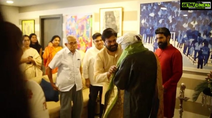 Upasana Kamineni Instagram - Sadhguru's secrets for a young mind, body & soul. Watch #ramcharan mr c. in conversation on https://www.youtube.com/watch?v=ldx1zIKE4e4&t=1176s 😊🙏🏼#rallyforrivers #sadhguru