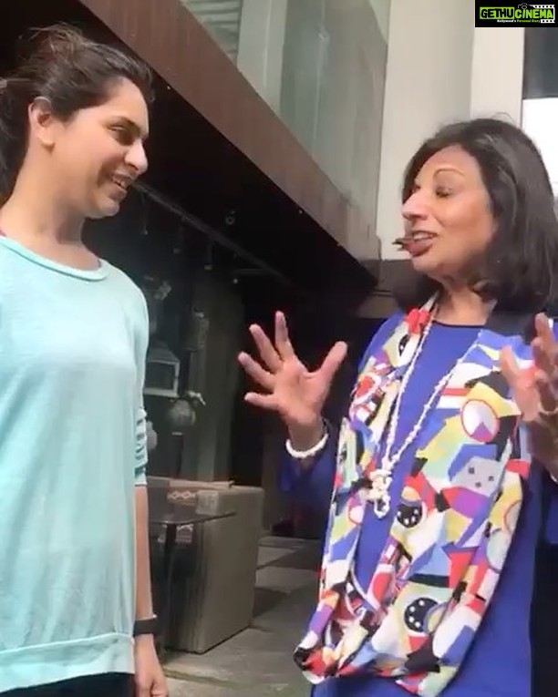 Upasana Kamineni Instagram - Thank u kiran aunty for ur warm inspiring words. Will def follow ur tips. Thank you for visiting the garden cafe @apollolife1 & believing in #transformUrself for complete wellbeing. #kiranmazumdarshaw @apollolife1 URLife
