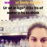Upasana Kamineni Instagram - #stayhydrated , u get dehydrated only cos u forget to drink water. I put a reminder on my phone every 45 mins. What will u do to remember to drink water regularly. ??? #upasanasmantra