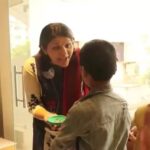 Upasana Kamineni Instagram - Diwali is a great time to spread happiness, positivity & joy. My aunt Sangita got a chance to spend time with these cute little tiny tots at the Diwali party in #ApolloHospitals. SACHI and SAHI have been close to our hearts, it is amazing to watch these children happy and excited. #happydiwali #apollohospitals #lovewhatyoudo @apollofoundation